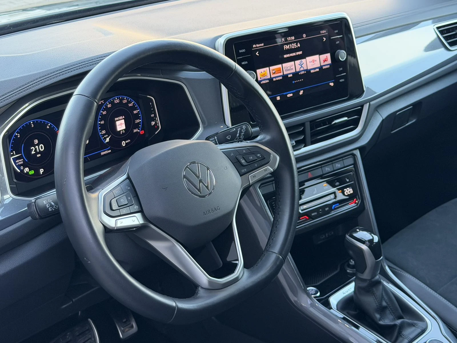 VW T-Roc Style 4Motion 2.0TDI, снимка 5 - Автомобили и джипове - 53897159