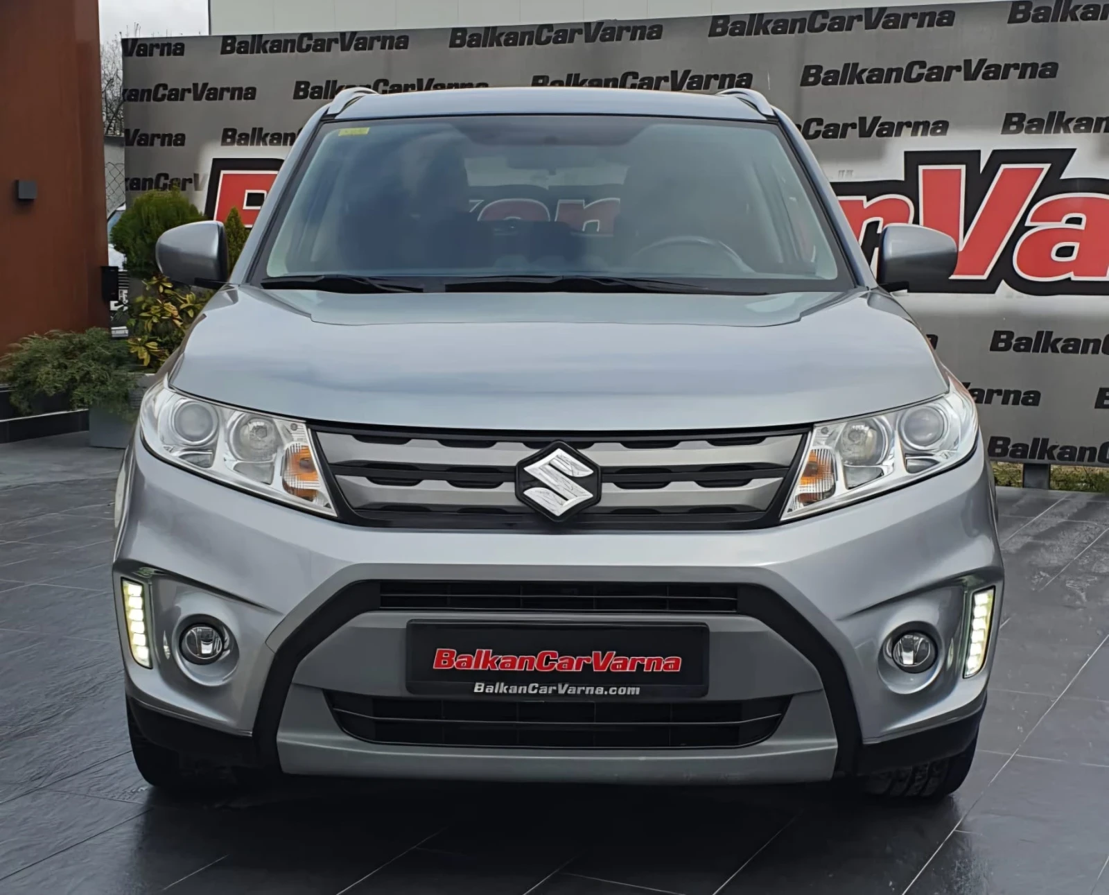 Suzuki Vitara 1.6 VVT Euro6B Navi, снимка 2 - Автомобили и джипове - 54002670