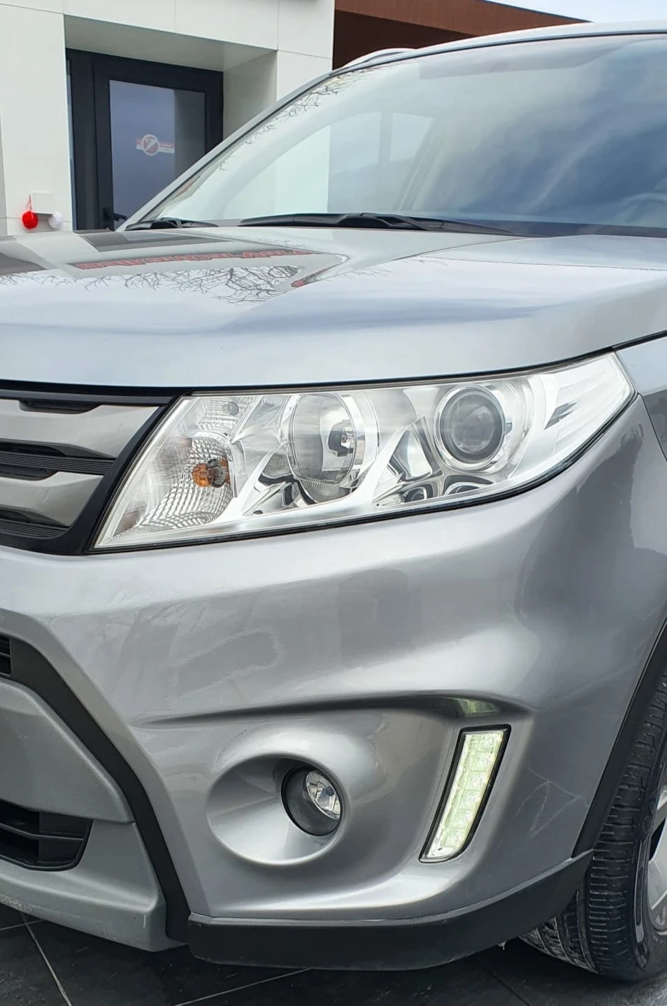 Suzuki Vitara 1.6 VVT Euro6B Navi, снимка 3 - Автомобили и джипове - 54002670