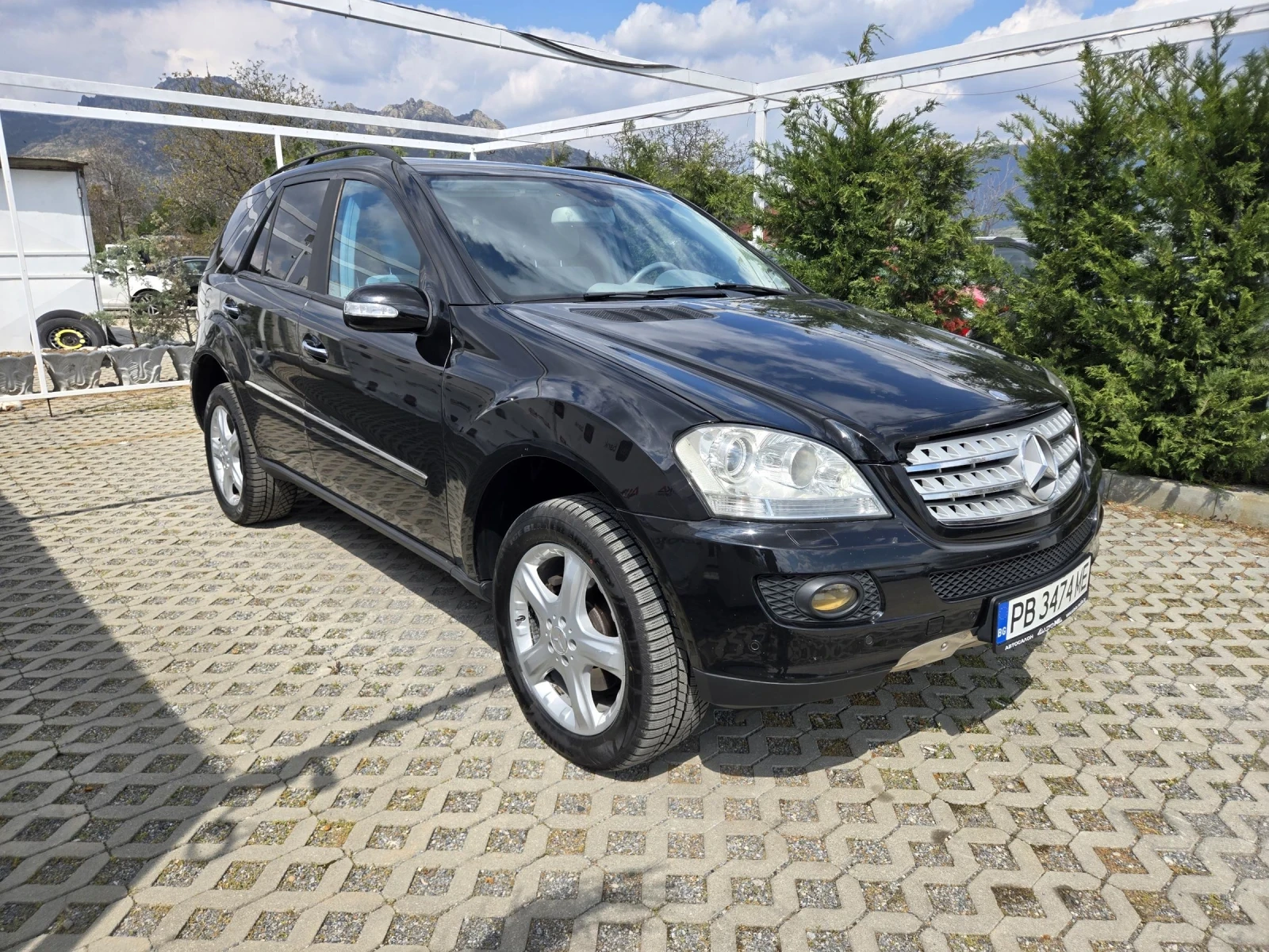 Mercedes-Benz ML 320 3.0CDI-224кс= 4MATIC= ПОДГРЕВ= ШИБЕДАХ= КСЕНОН, снимка 2 - Автомобили и джипове - 54246131