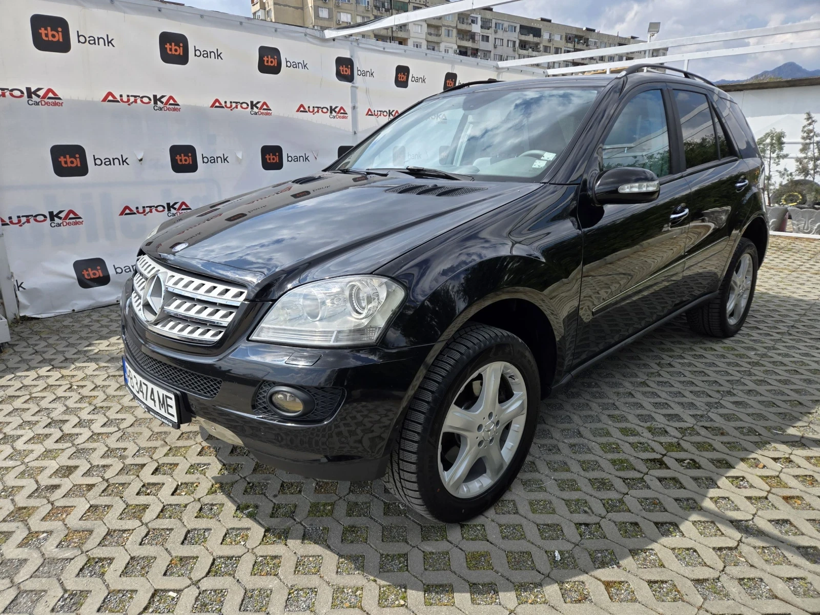 Mercedes-Benz ML 320 3.0CDI-224кс= 4MATIC= ПОДГРЕВ= ШИБЕДАХ= КСЕНОН, снимка 6 - Автомобили и джипове - 54246131
