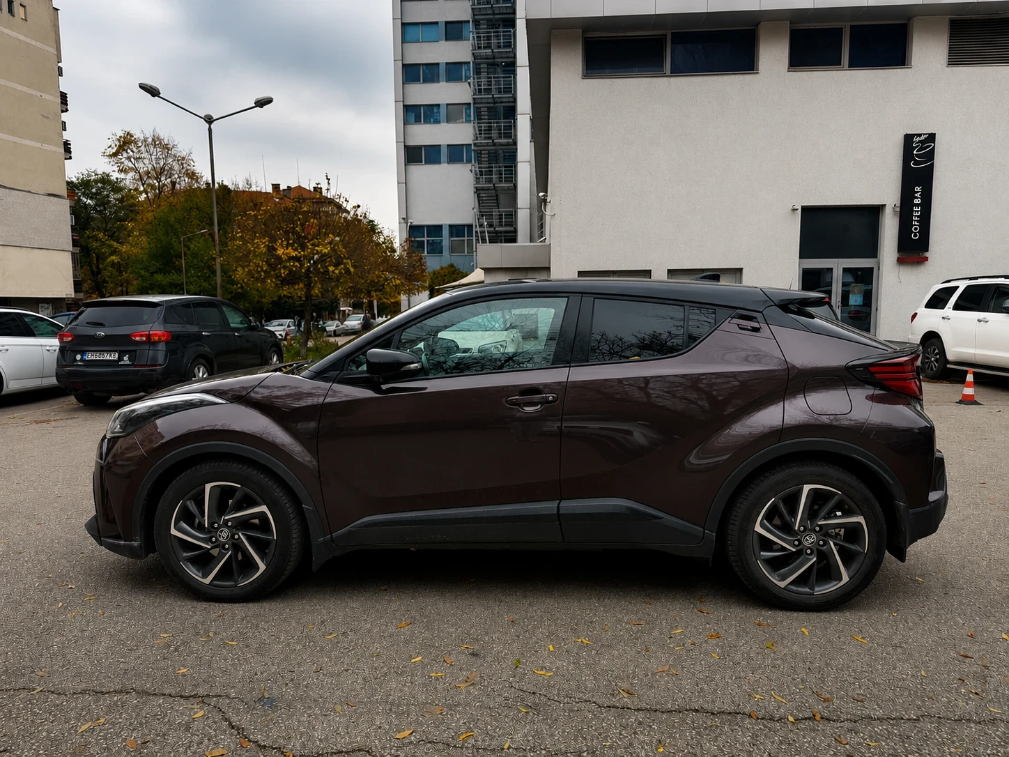 Toyota C-HR GR Sport Hybrid, снимка 4 - Автомобили и джипове - 55278040