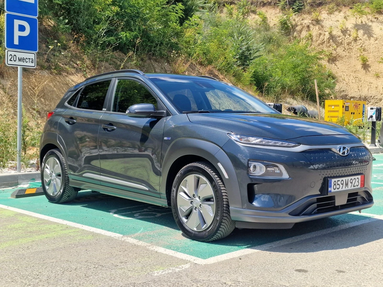 Hyundai Kona 42KWh, 52.000KM, снимка 2 - Автомобили и джипове - 55453664