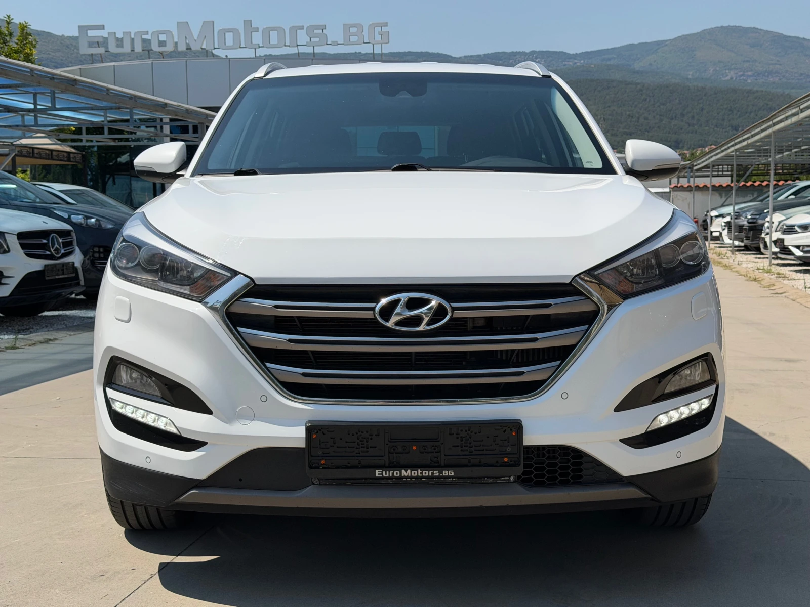 Hyundai Tucson 2.0CRDI, 4X4, STYLE-KATO HOB!, снимка 2 - Автомобили и джипове - 55664431