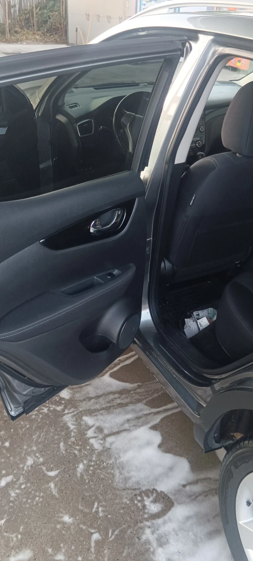 Nissan Qashqai, снимка 12 - Автомобили и джипове - 55771145