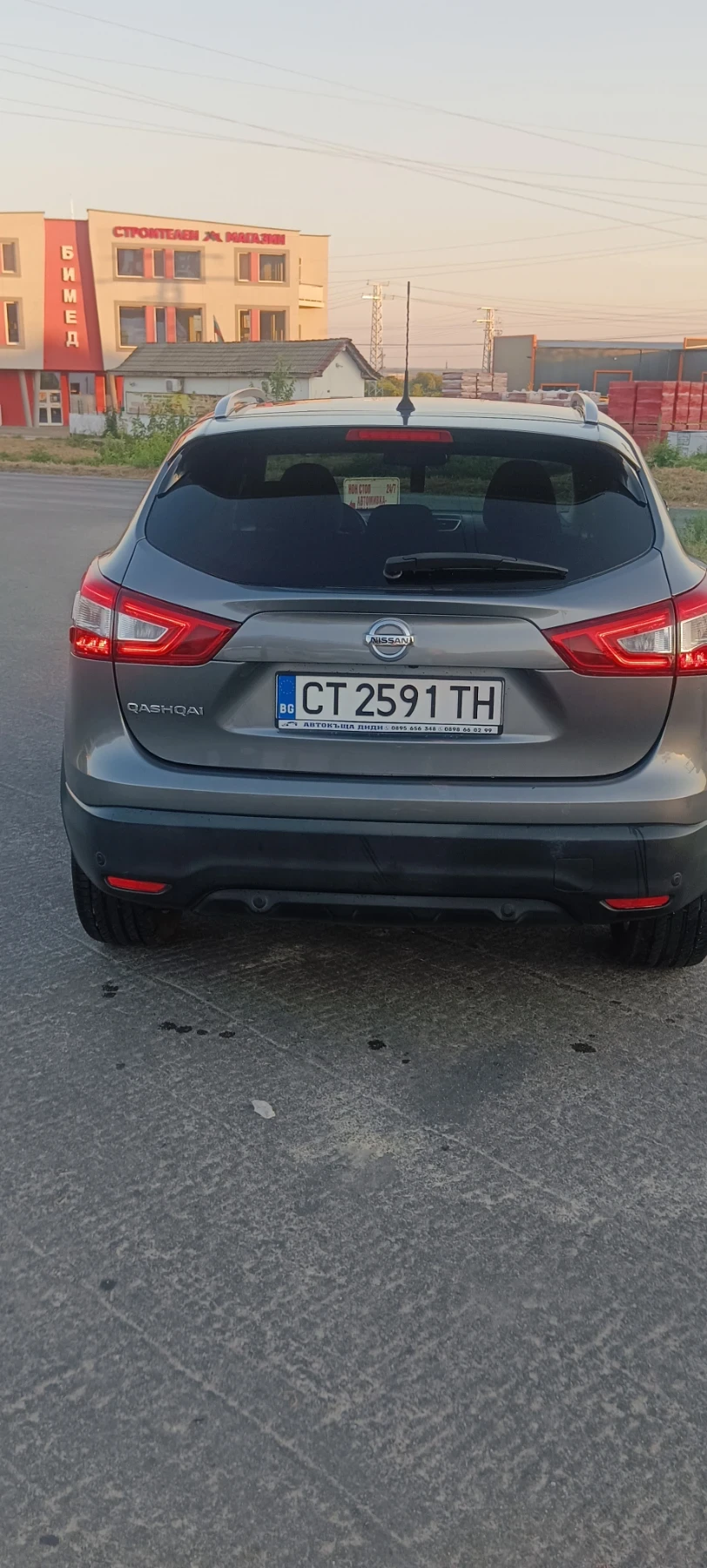 Nissan Qashqai, снимка 7 - Автомобили и джипове - 55771145