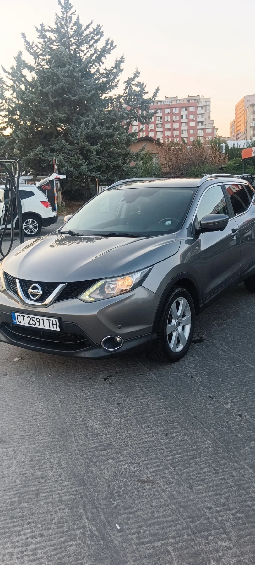 Nissan Qashqai, снимка 2 - Автомобили и джипове - 55771145