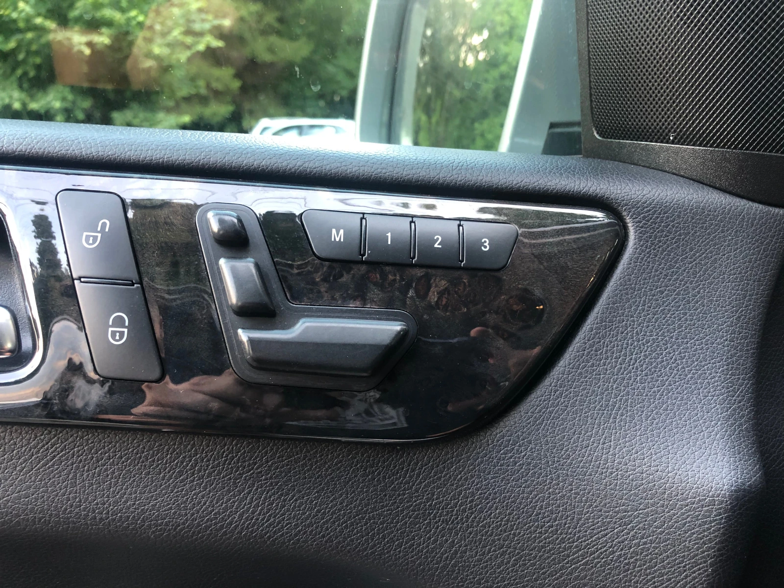 Mercedes-Benz ML 350 4МATIC AMG, снимка 6 - Автомобили и джипове - 55830963