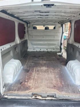 Renault Trafic 2.0 DCi Дълга База , снимка 12