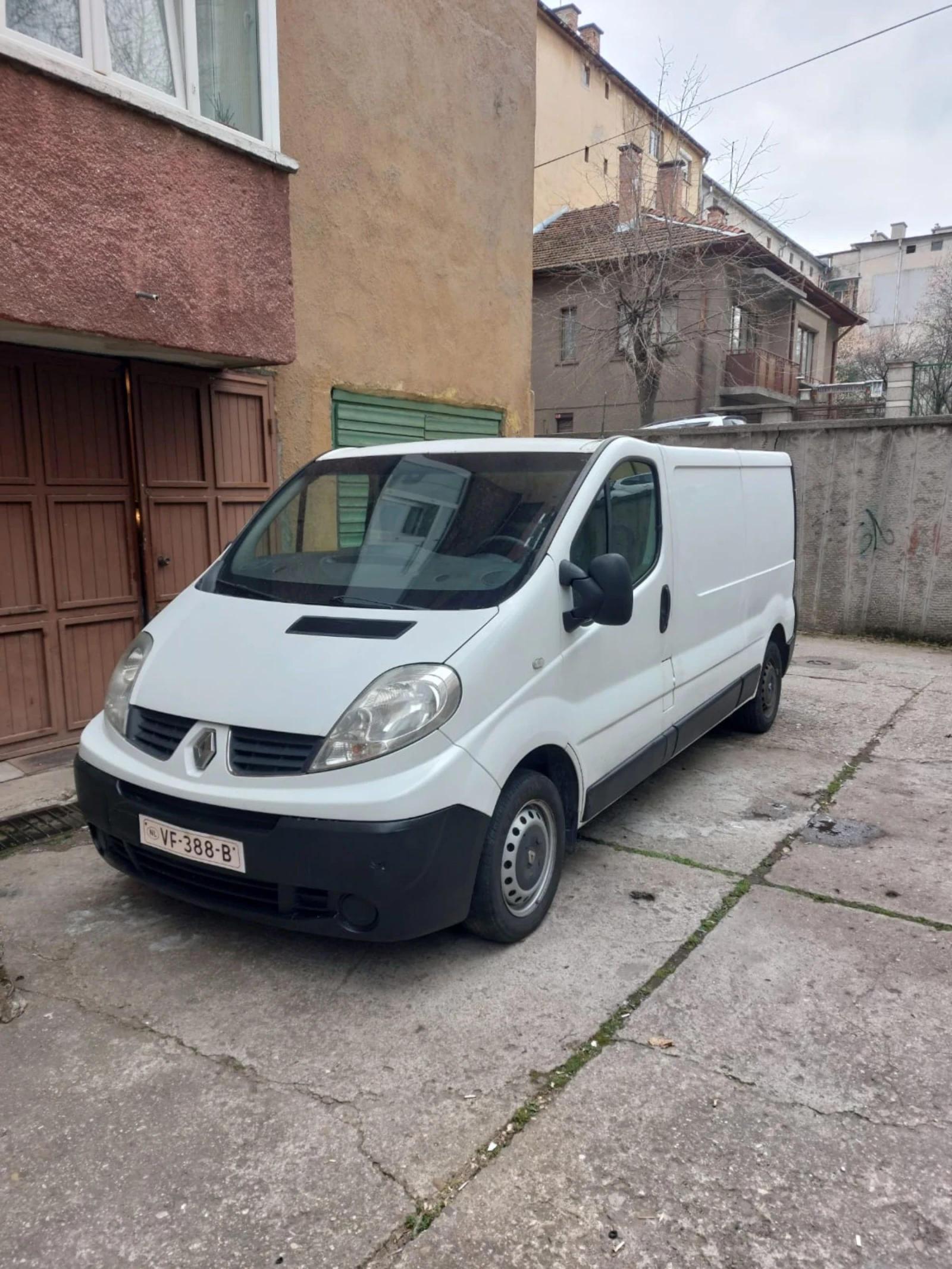 Renault Trafic 2.0 DCi Дълга База  | Auto.bg — изображение 1