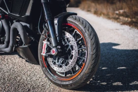     Ducati Diavel Black carbon Termignoni 