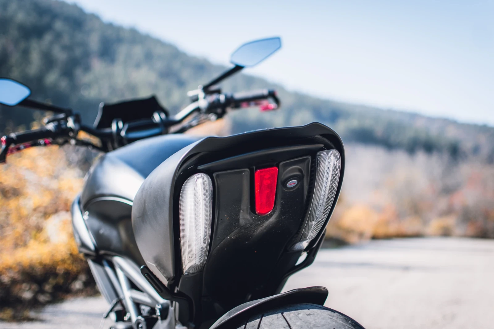 Ducati Diavel Black carbon Termignoni  | Mobile.bg   11