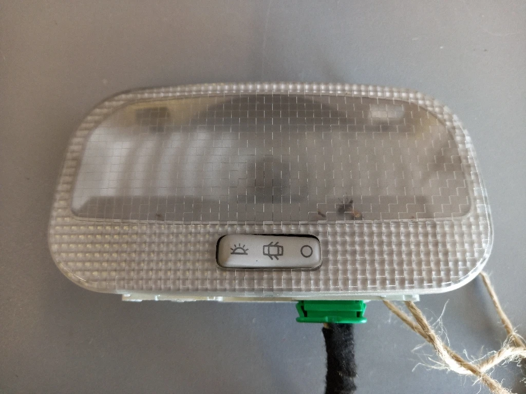 ������ ����� ���� 207SW  | Mobile.bg � ����������� 1