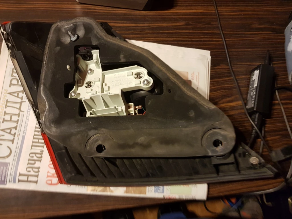       320 S 2006 .    | Mobile.bg   4