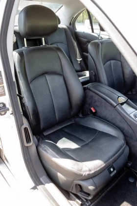 Mercedes-Benz E 320, снимка 9