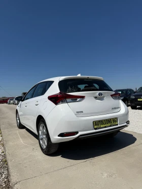 Toyota Auris 1.8 HYBRID, снимка 4
