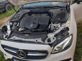 Mercedes-Benz E 220, снимка 5 - Автомобили и джипове - 45490227