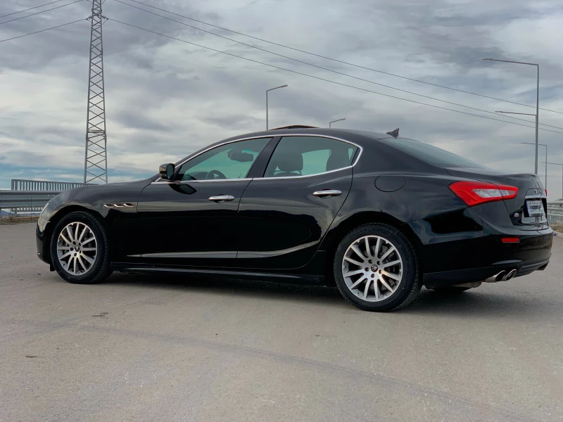 Maserati Ghibli SQ4, снимка 4 - Автомобили и джипове - 47216176