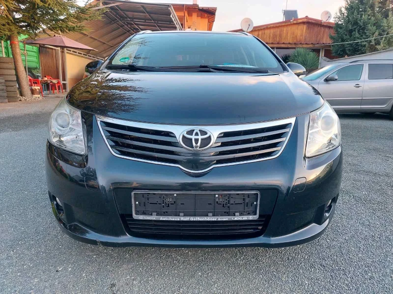 Toyota Avensis 2.2 вер. мотор, 6ск, снимка 1 - Автомобили и джипове - 47275812