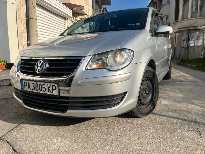 VW Touran, снимка 4 - Автомобили и джипове - 49243029