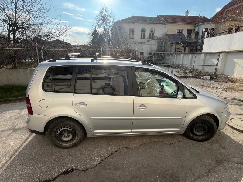 VW Touran, снимка 5 - Автомобили и джипове - 49243029