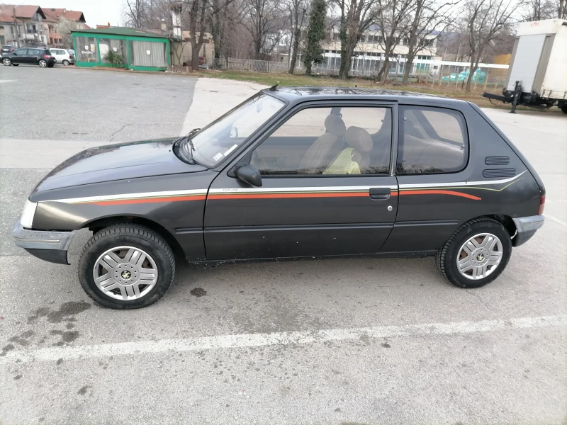 Peugeot 205 XR, снимка 1 - Автомобили и джипове - 49513763