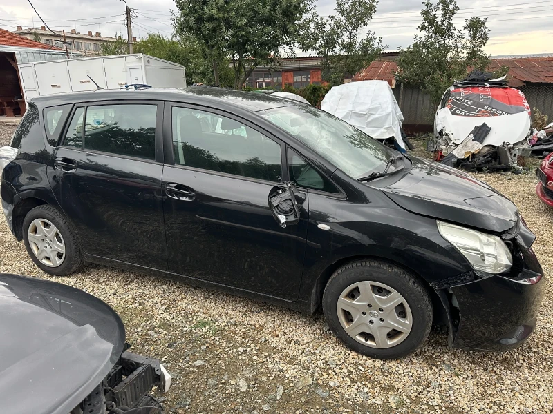 Toyota Verso 2.0d4d 126кс На части , снимка 3 - Автомобили и джипове - 52659569