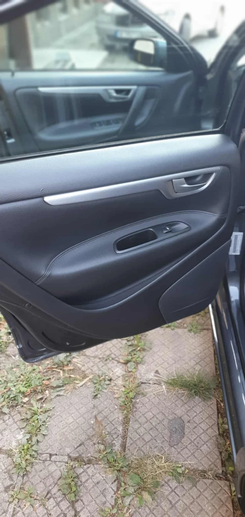 Volvo S60 2.4d, снимка 11 - Автомобили и джипове - 51541355