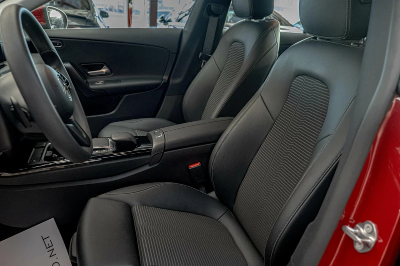 Mercedes-Benz CLA 250 Electro/MBUX/Dynamic Select/Камера/Подгрев, снимка 9 - Автомобили и джипове - 51585851