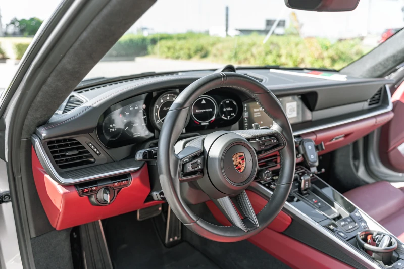 Porsche 911 Turbo S (992)   650 к.с., Max Spec, снимка 8 - Автомобили и джипове - 51805784