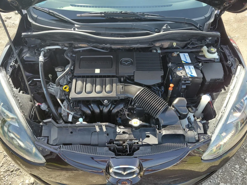 Mazda 2 1.5i SPORT AUTOMATIC, снимка 16 - Автомобили и джипове - 52441673
