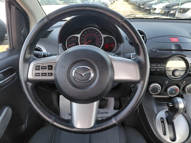 Mazda 2 1.5i SPORT AUTOMATIC, снимка 10 - Автомобили и джипове - 52441673