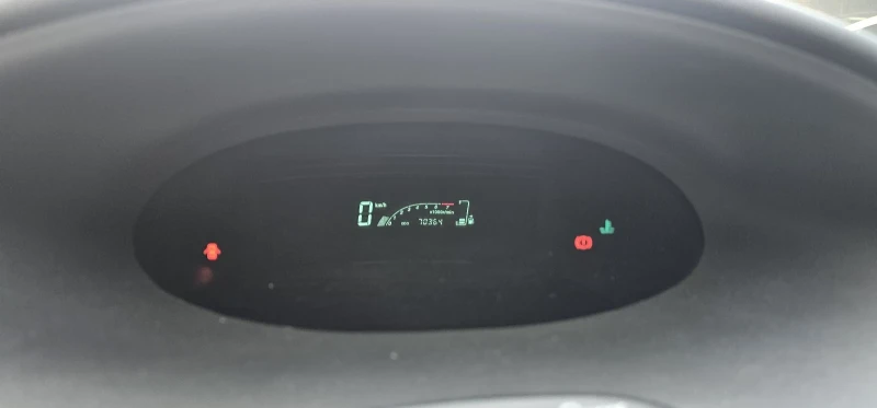 Toyota Yaris 70 000 KM ITALY КЛИМАТИК УНИКАТ, снимка 9 - Автомобили и джипове - 52724196