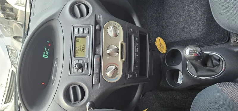 Toyota Yaris 70 000 KM ITALY КЛИМАТИК УНИКАТ, снимка 10 - Автомобили и джипове - 52724196