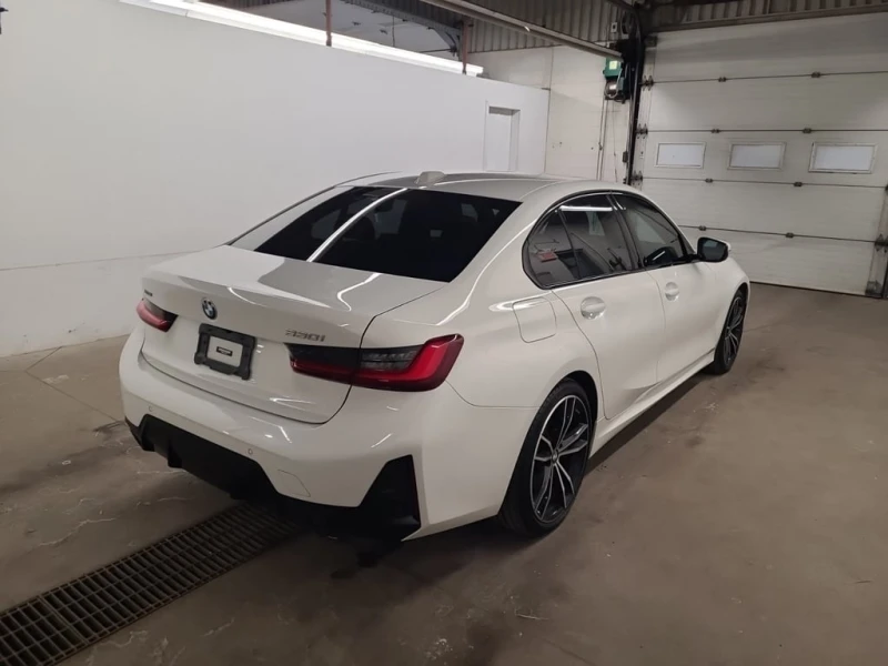 BMW 330 * 330I XDRIVE * CARFAX * ЦЕНА ДО БГ, снимка 3 - Автомобили и джипове - 52878806