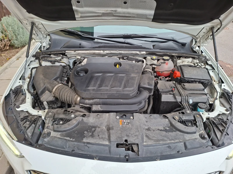 Opel Insignia, снимка 7 - Автомобили и джипове - 53215651