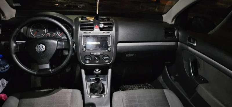VW Golf 1.9 105, снимка 10 - Автомобили и джипове - 53297736