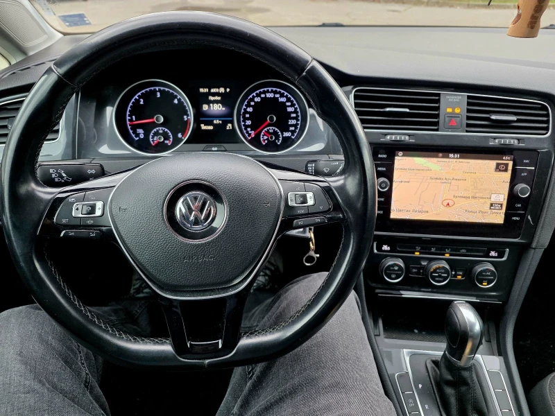 VW Golf Variant 1.6TDI/АВТОМАТИК/НАВИГАЦИЯ , снимка 12 - Автомобили и джипове - 53420645