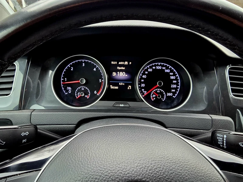 VW Golf Variant 1.6TDI/АВТОМАТИК/НАВИГАЦИЯ , снимка 11 - Автомобили и джипове - 53420645