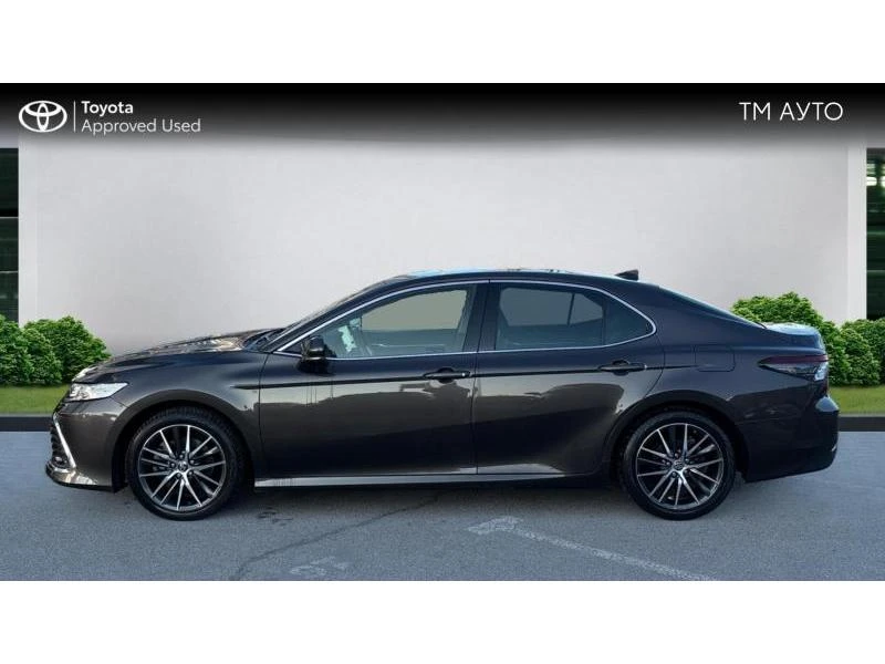 Toyota Camry 2.5HSD EXECUTIVE, снимка 3 - Автомобили и джипове - 52811010