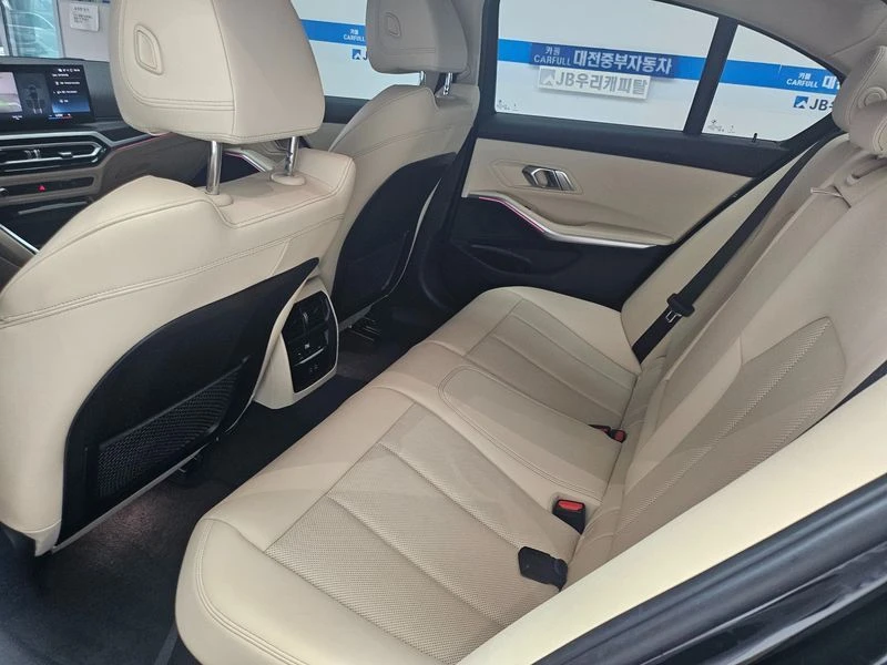 BMW 320 320I, снимка 16 - Автомобили и джипове - 55963283