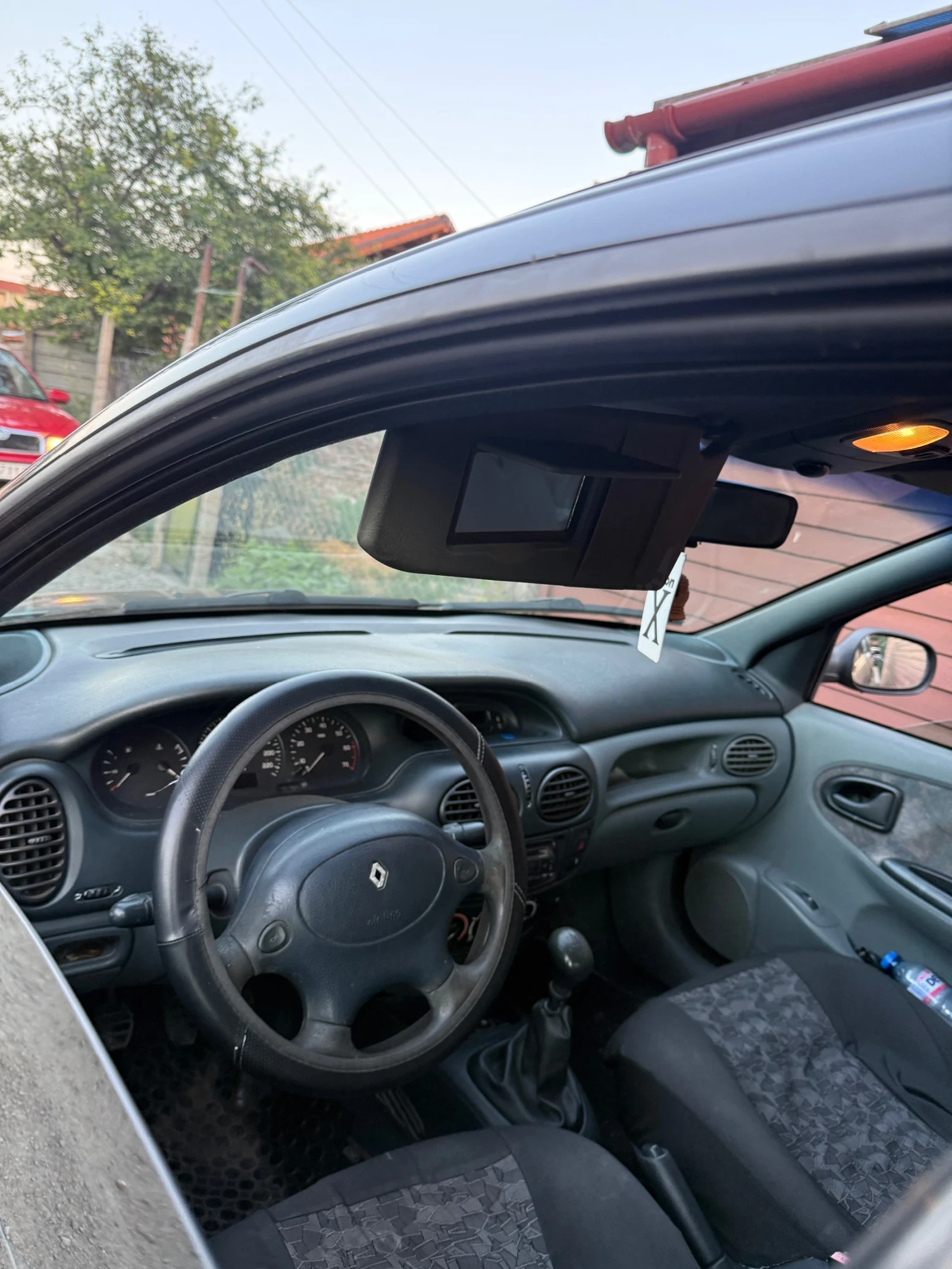 Renault Megane  - изображение 4