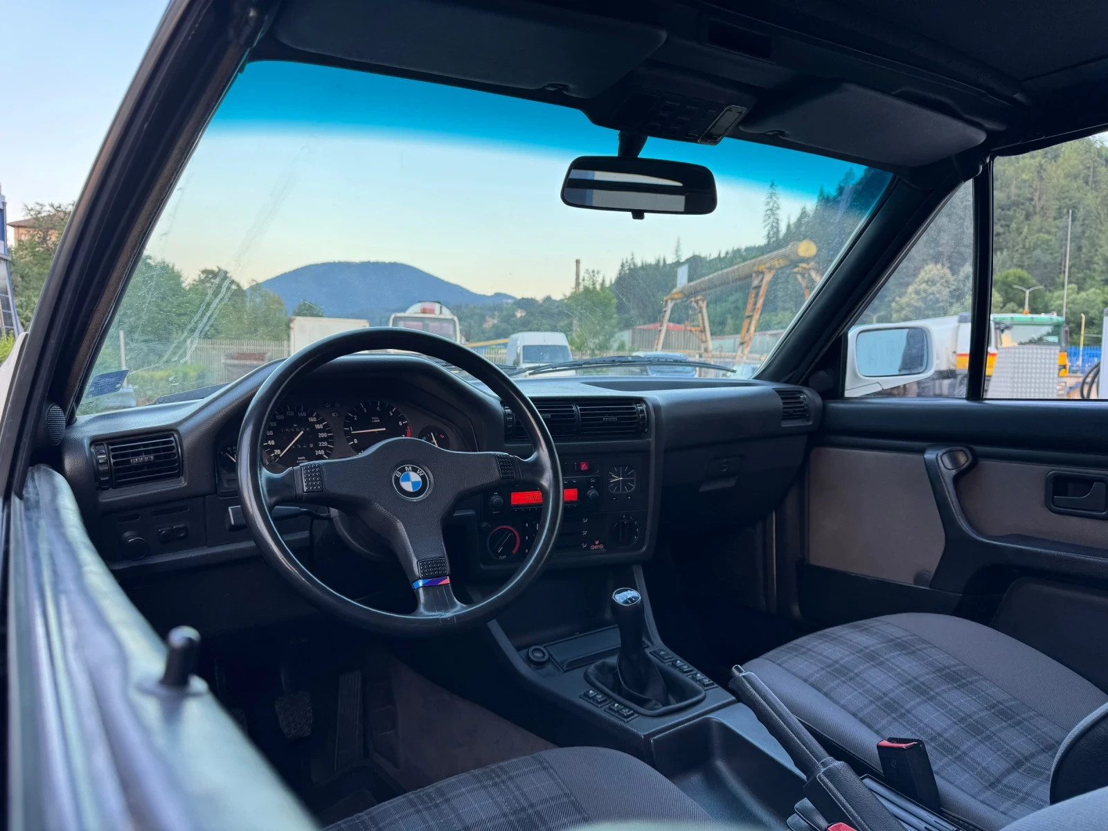 BMW 325  - изображение 10