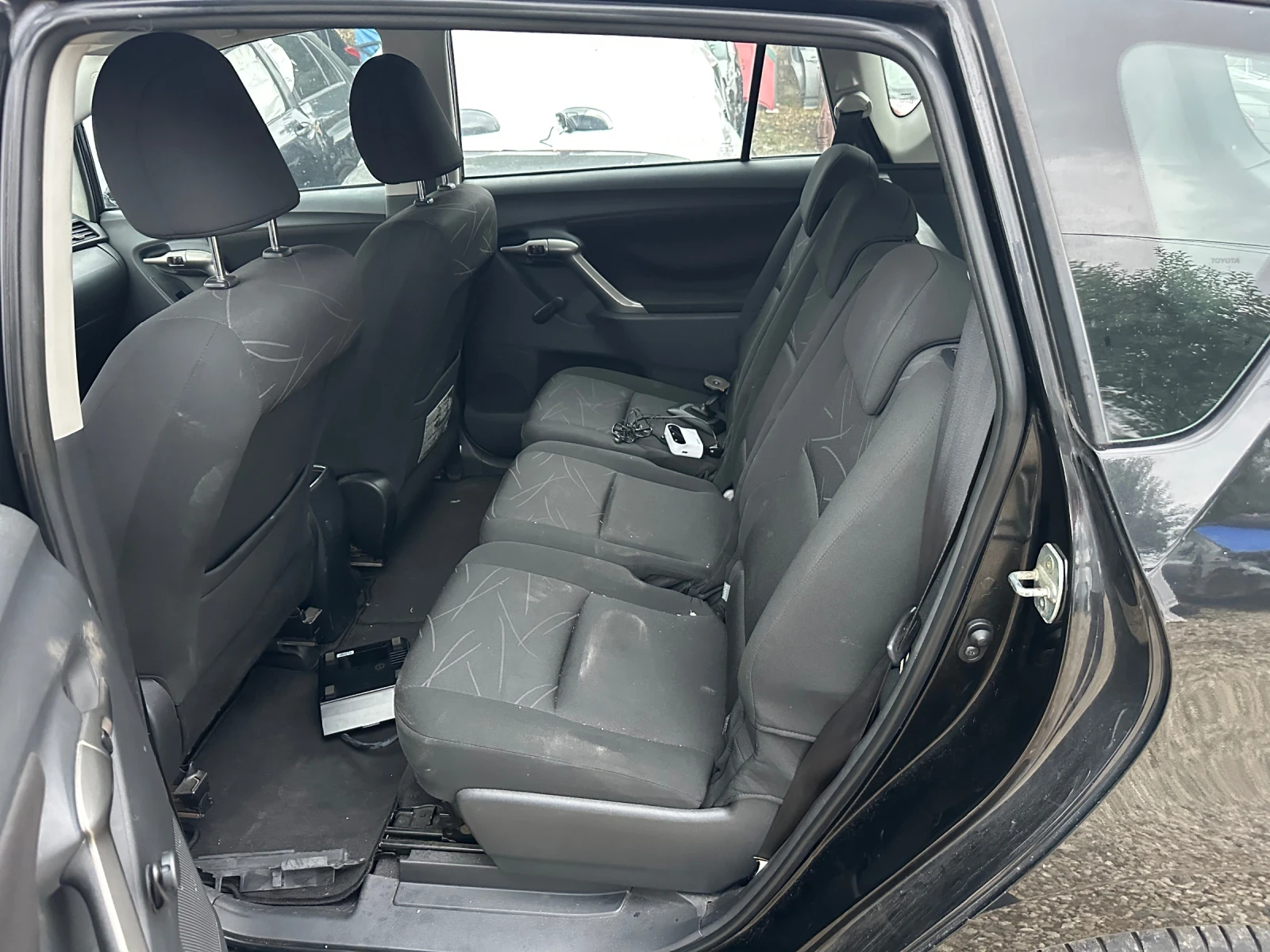 Toyota Verso 2.0d4d 126кс На части  - изображение 9