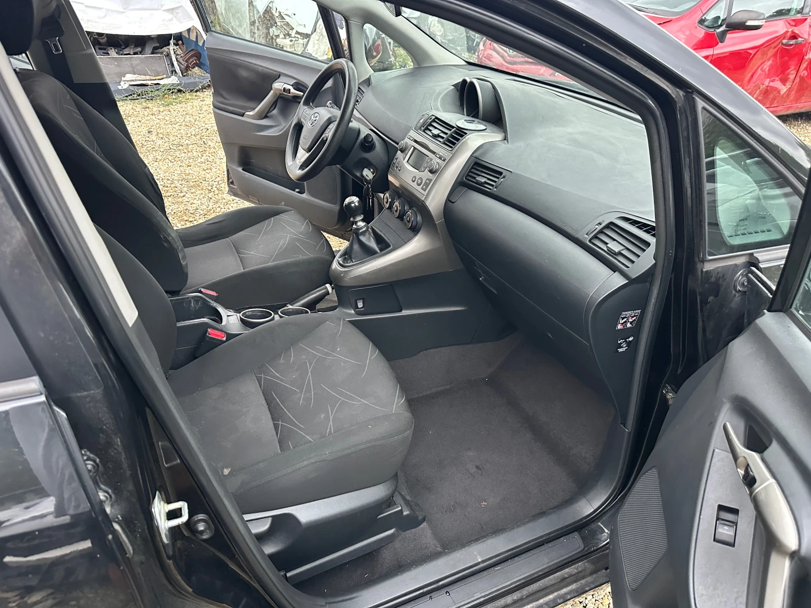 Toyota Verso 2.0d4d 126кс На части  - изображение 7
