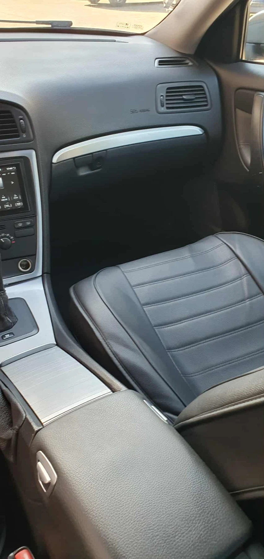 Volvo S60 2.4d - изображение 8