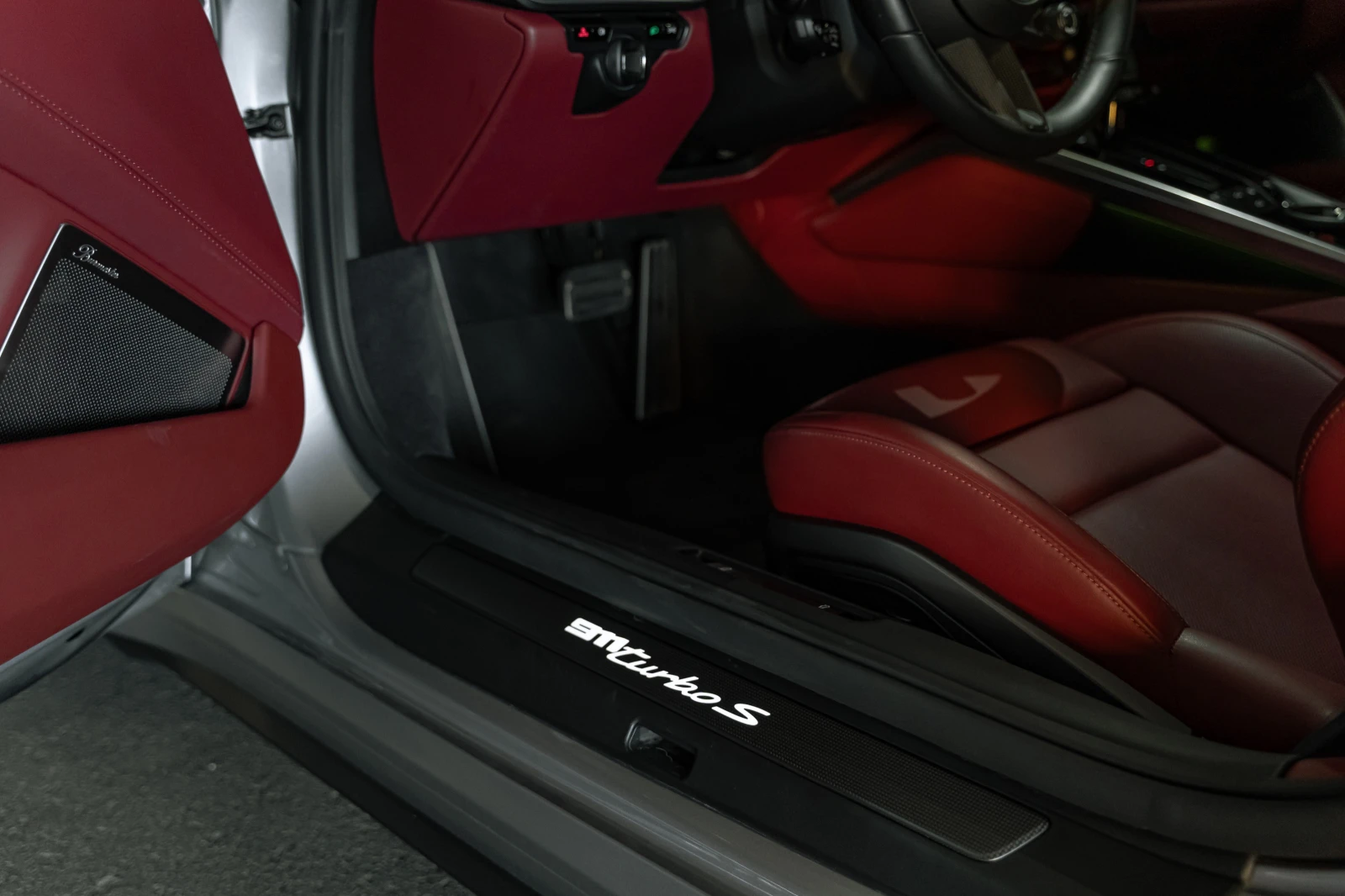 Porsche 911 Turbo S (992)   650 �.�., Max Spec | Mobile.bg � ����������� 12