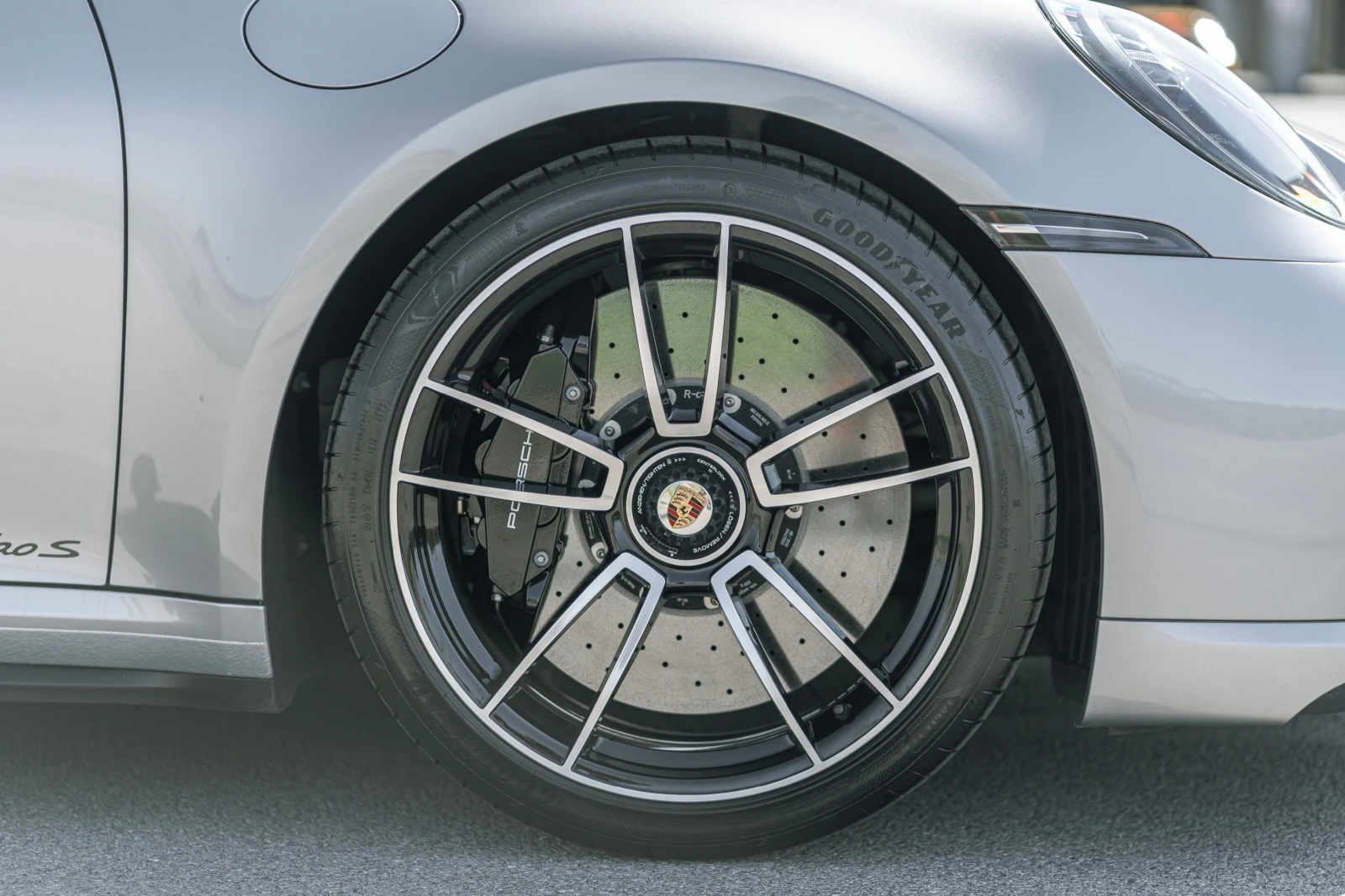 Porsche 911 Turbo S (992)   650 к.с., Max Spec - изображение 4