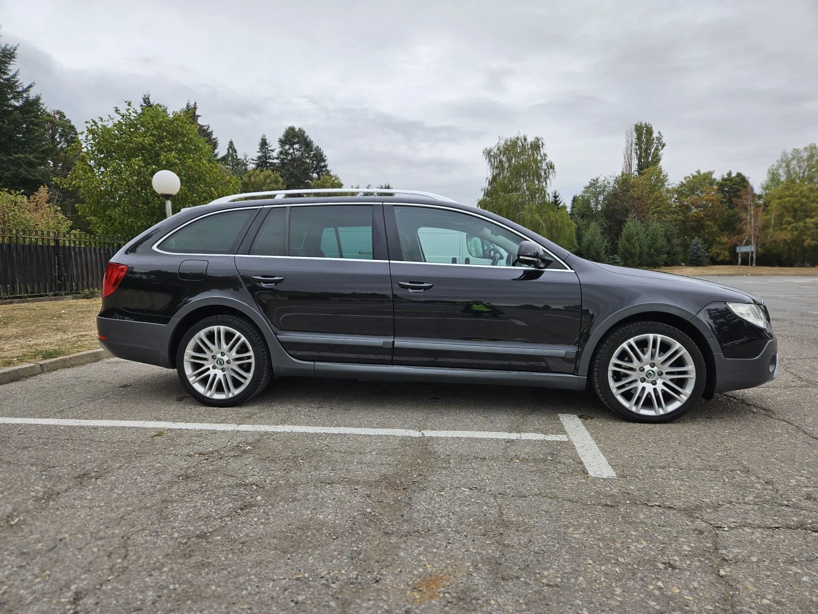 Skoda Superb Outdoor / Scout  - изображение 6