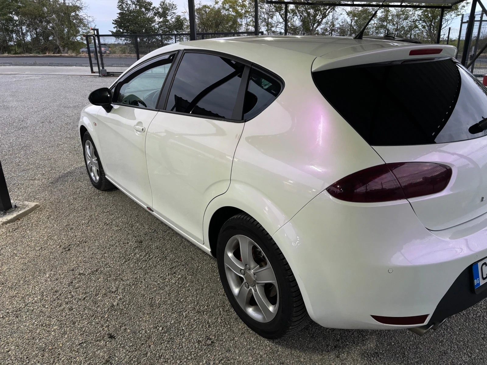 Seat Leon FR 2.0TDI 140ks - изображение 6